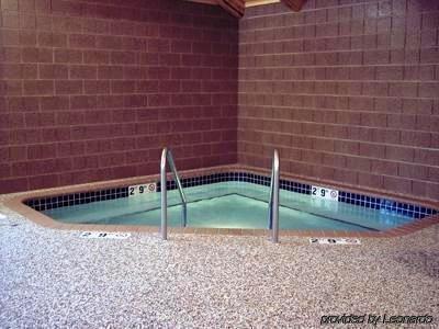 Pine Peaks Lodge & Suites Cross Lake Servizi foto